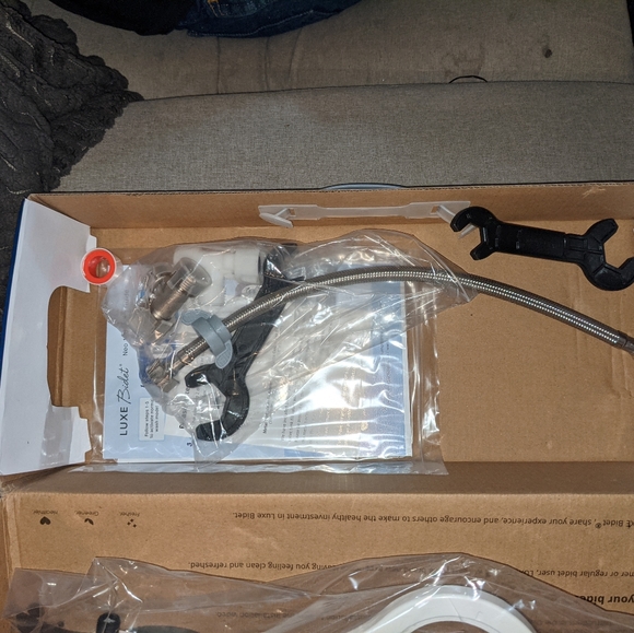 Luxe Bidet Neo 120 - Picture 3 of 5